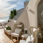 Francesco Luxury בית הארחה