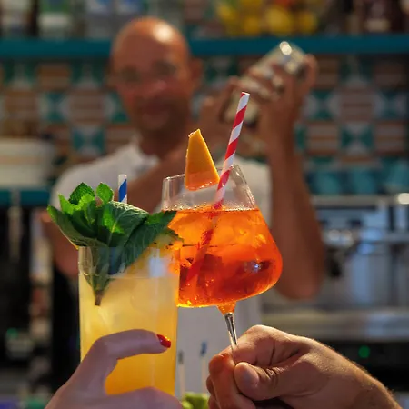 Francesco Luxury 招待所 4*