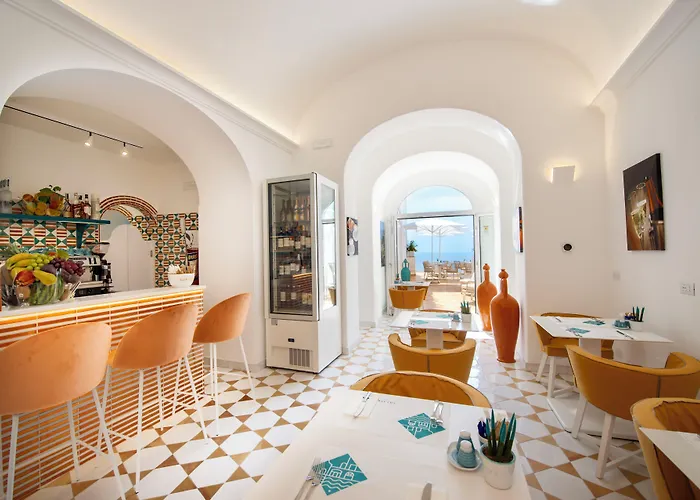 Francesco Luxury פוזיטנו